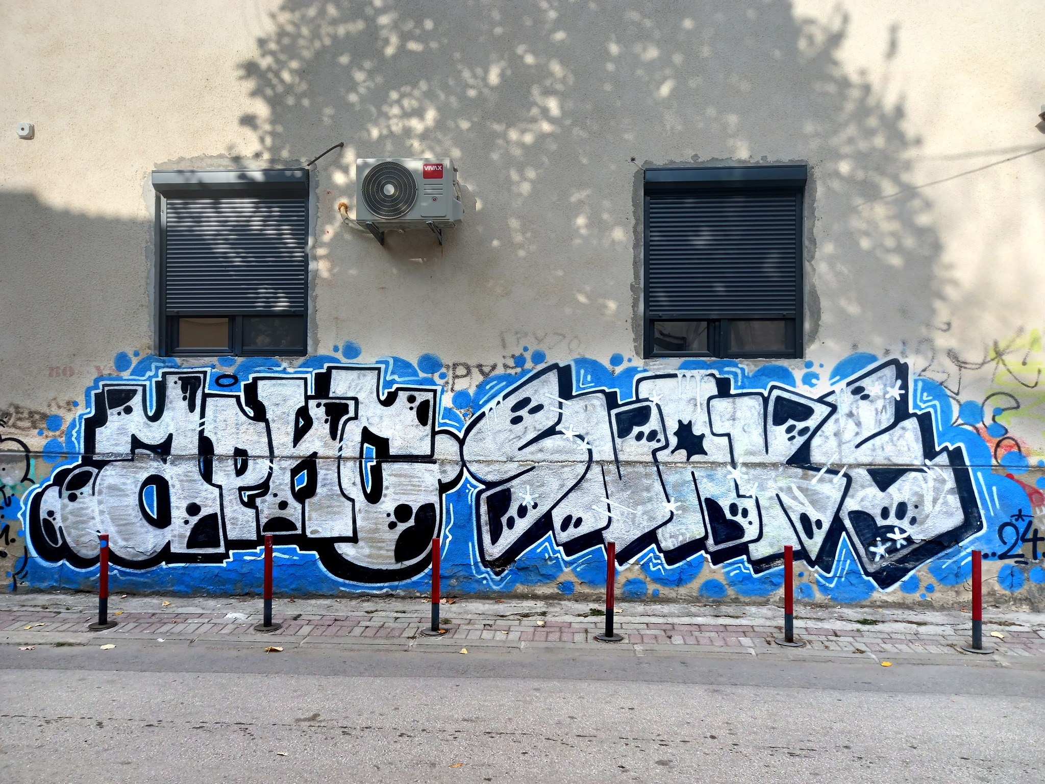 11