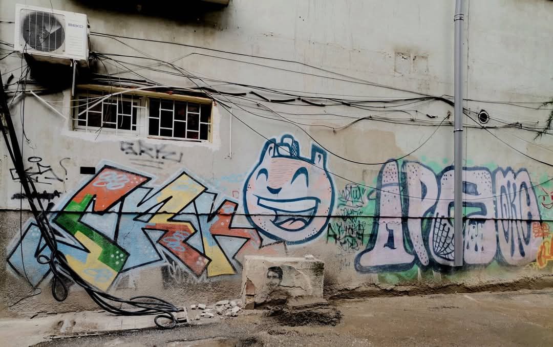 25