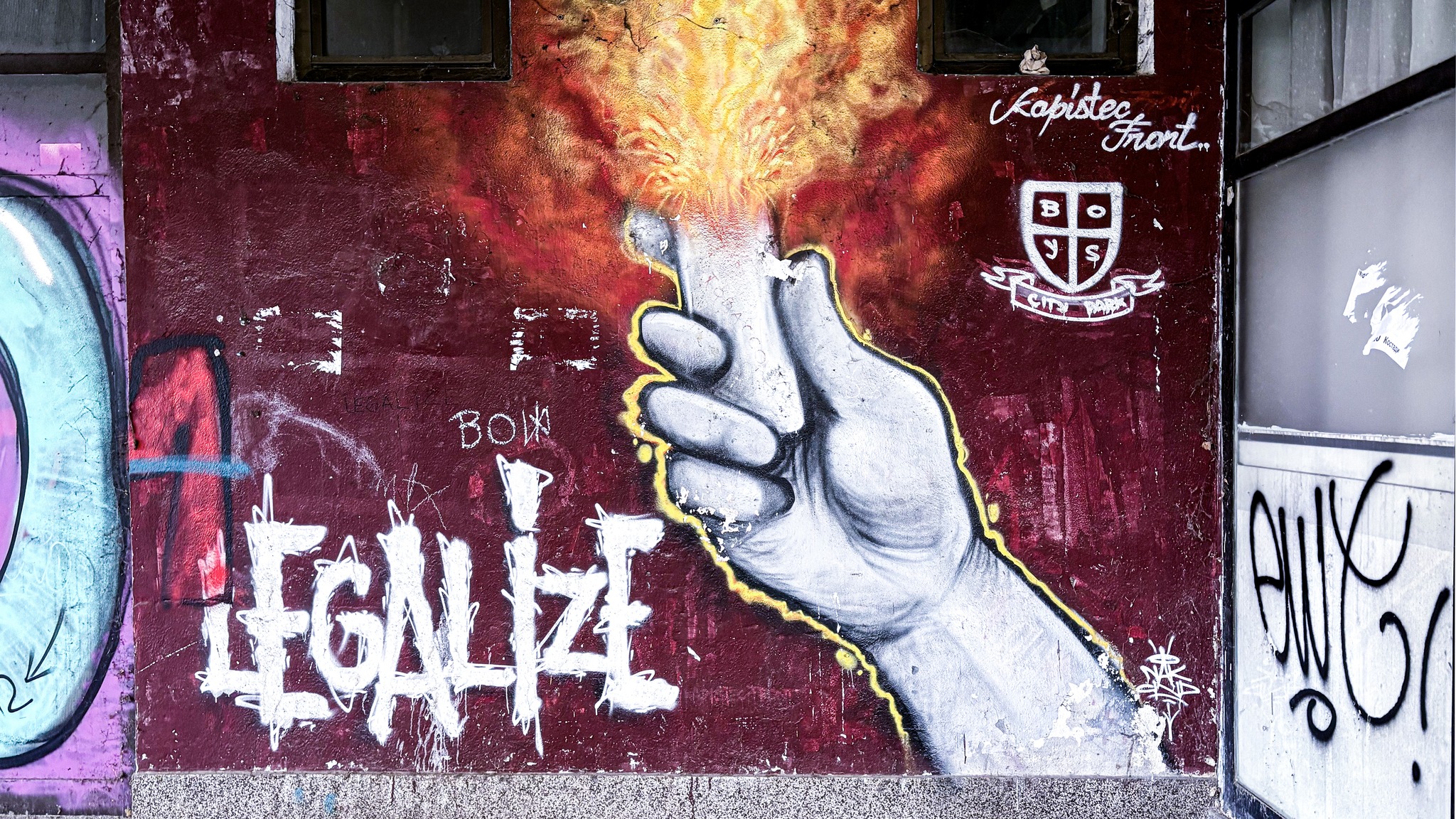 Legalize Kapistec Front BOYS City Park